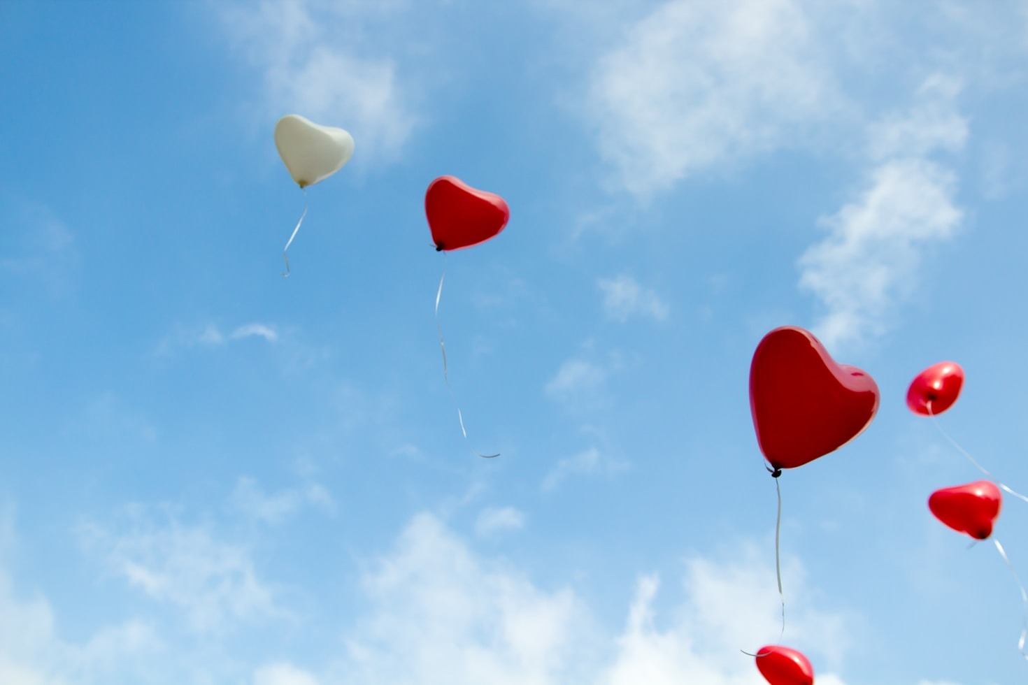 5 Tips for Building a Strong Relationship Online